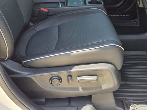 Used 2025 Honda Odyssey Elite image 26