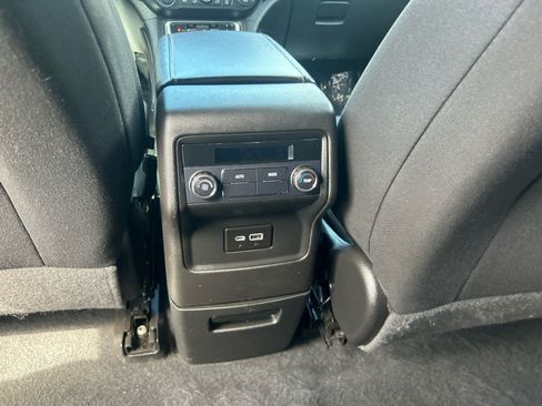 Used 2020 GMC Acadia SLE FWD image 23