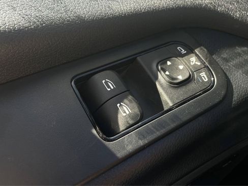 New 2025 Mercedes-Benz Sprinter 2500 image 21