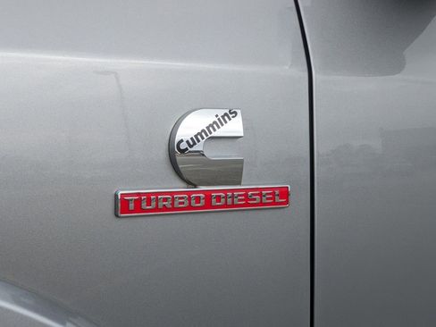 Used 2024 RAM 3500 Limited image 31