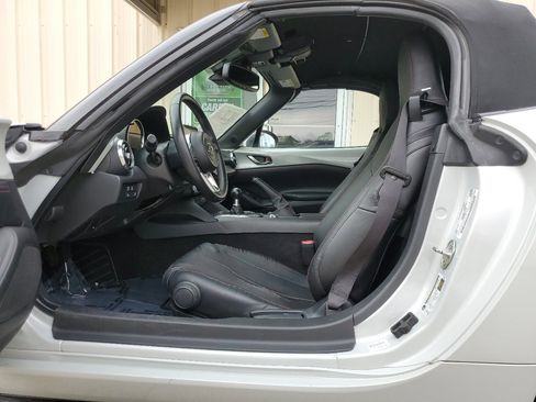 Used 2016 MAZDA MX-5 Miata Grand Touring image 15