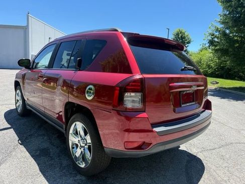 Used 2014 Jeep Compass Latitude w/ Sun/Sound Group FWD image 6