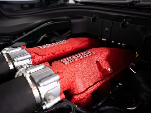 Used 2023 Ferrari Roma RWD image 16