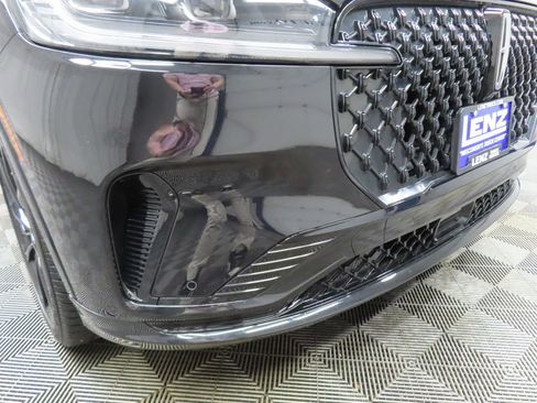Used 2025 Lincoln Aviator Reserve w/ Jet Appearance Package image 55