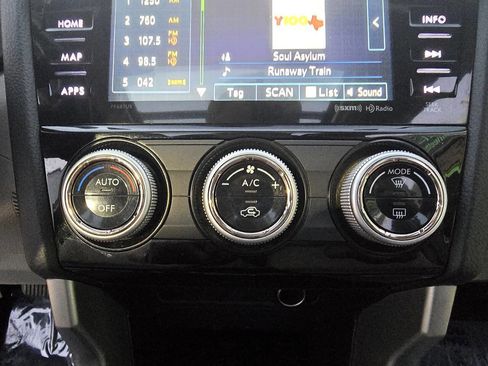 Used 2016 Subaru Forester 2.5i Limited image 37