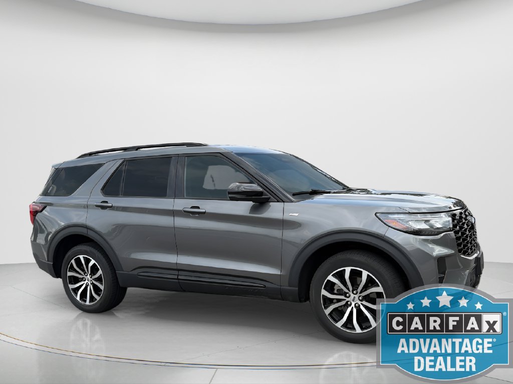 Used 2025 Ford Explorer ST-Line AWD/4WD image 4