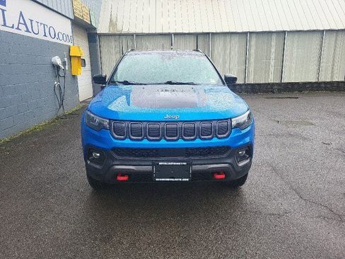 Used 2022 Jeep Compass Trailhawk w/ Trailhawk Convenience Group AWD/4WD image 4