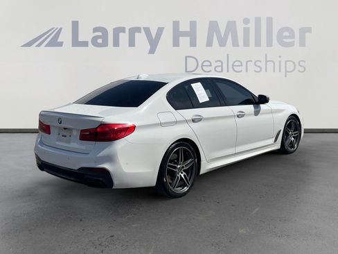 Used 2018 BMW M550i xDrive image 5