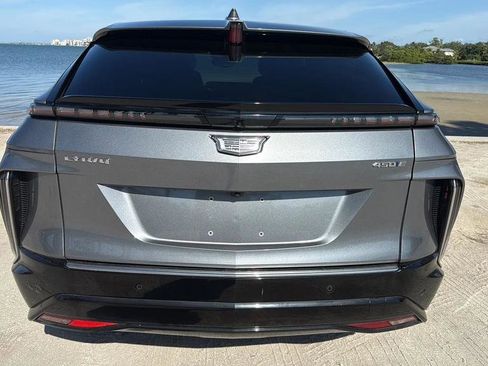 Used 2023 Cadillac Lyriq 2WD image 8