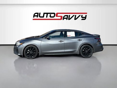 Used 2023 Nissan Maxima SR w/ Sport Mat Group FWD image 4
