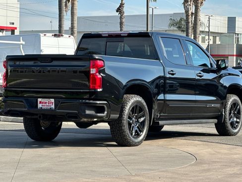 Certified 2025 Chevrolet Silverado 1500 High Country w/ Midnight Edition image 4