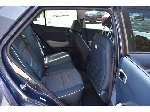 New 2025 Hyundai Venue Limited image 15
