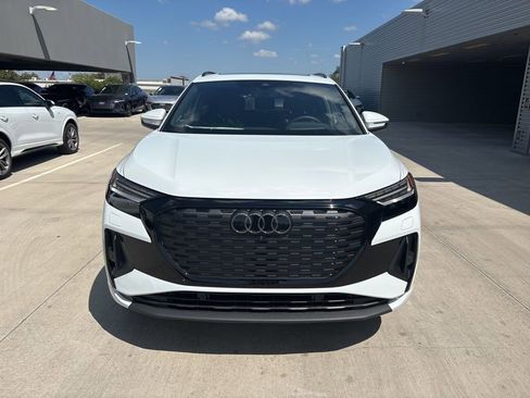 New 2026 Audi Q4 e-tron Premium Plus image 2