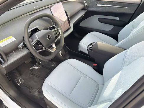 New 2026 Volvo EX30 Ultra w/ Climate Package image 19