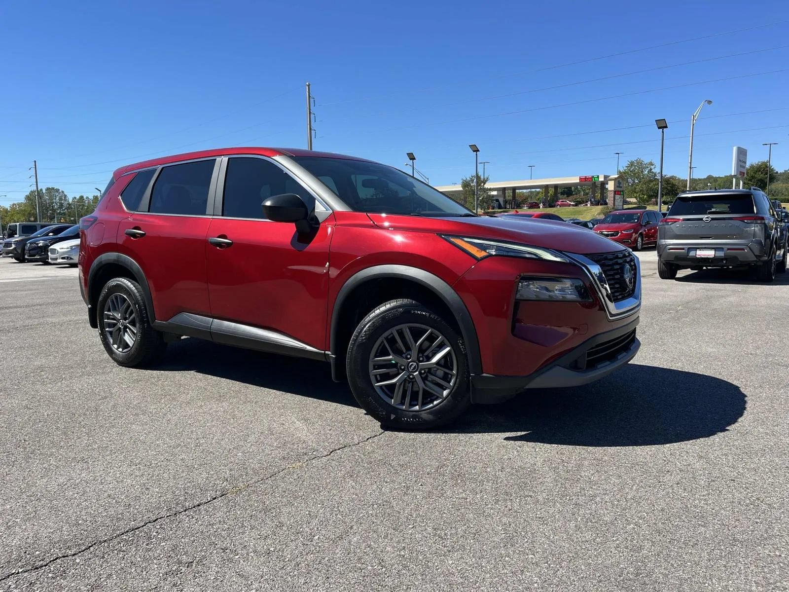 Used 2023 Nissan Rogue S FWD image 29