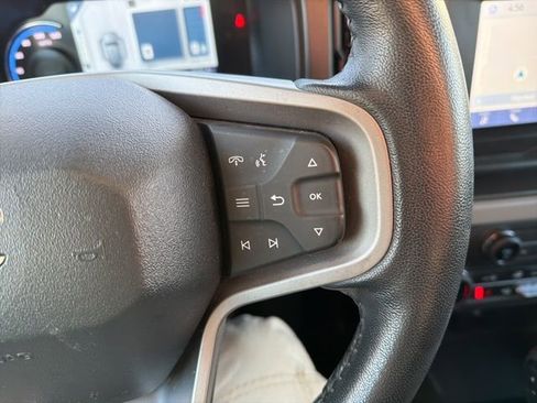 Used 2023 Ford Bronco Badlands image 38