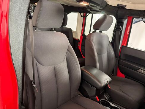 Used 2013 Jeep Wrangler Unlimited Sport image 22