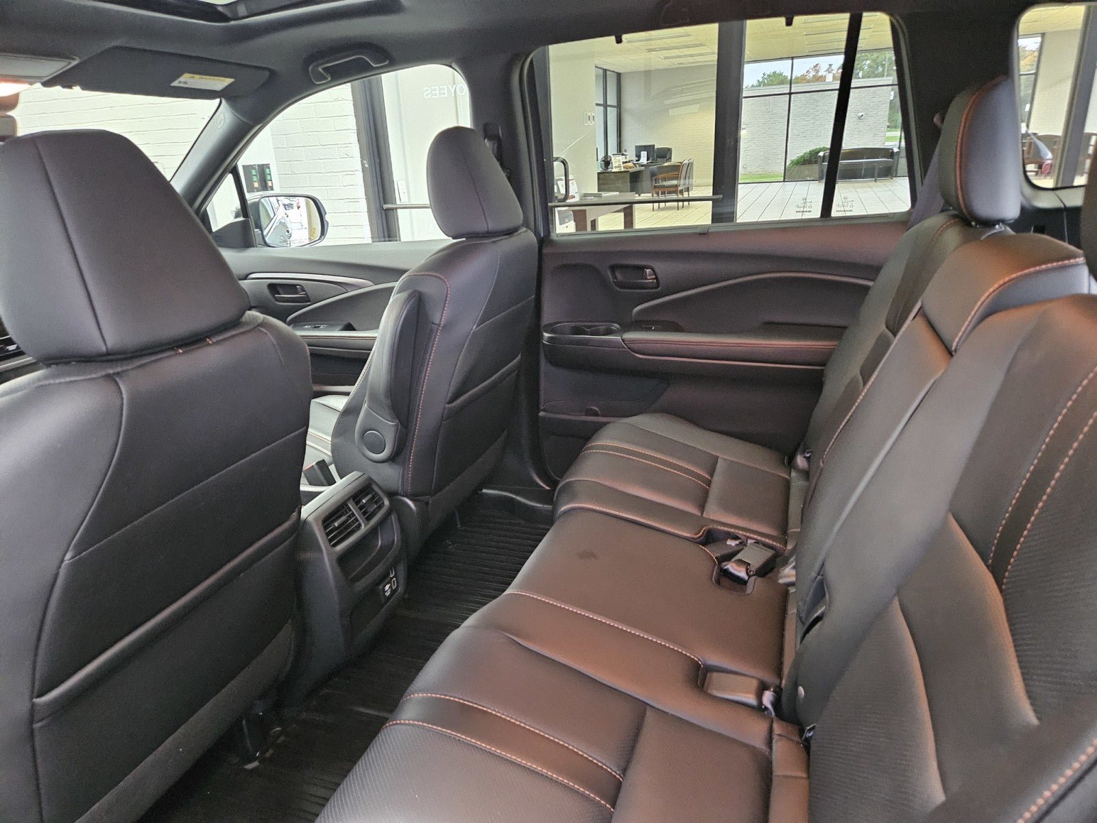 Used 2023 Honda Passport TrailSport image 9