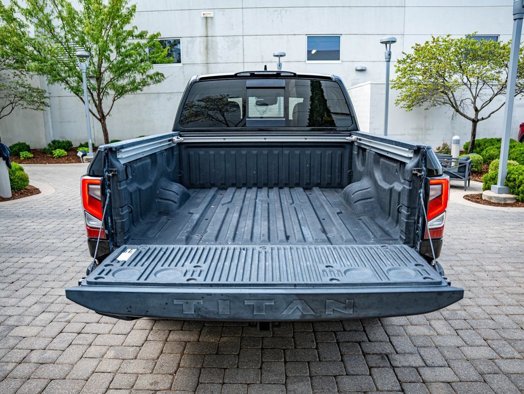 Used 2022 Nissan Titan PRO-4X w/ Pro-4x Convenience Package AWD/4WD image 45
