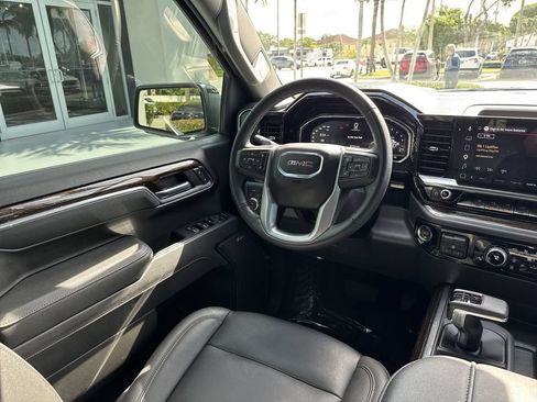 Used 2025 GMC Sierra 1500 Elevation w/ Elevation Premium Package AWD/4WD image 21