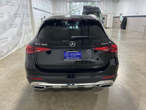 Used 2025 Mercedes-Benz GLC 300 GLC 300 image 5