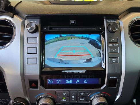Used 2017 Toyota Tundra Platinum AWD/4WD image 16