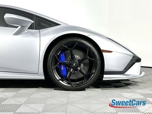 Used 2023 Lamborghini Huracan Tecnica RWD image 38