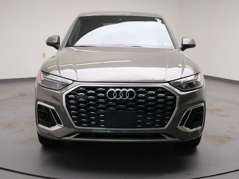 Used 2024 Audi Q5 2.0T Premium Plus w/ Premium Plus Package AWD/4WD image 3