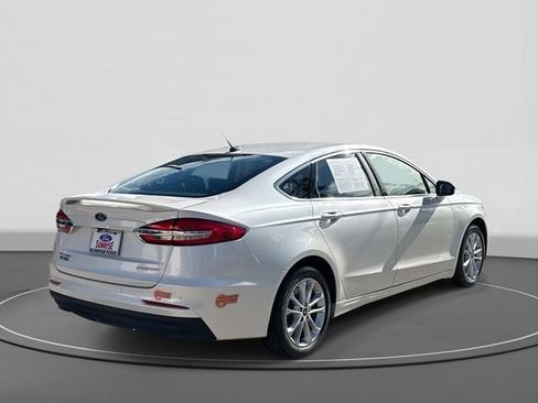 Used 2019 Ford Fusion Energi Titanium image 5