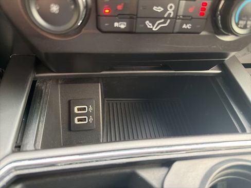 Used 2019 Ford F350 XLT w/ XLT Premium Package AWD/4WD image 26
