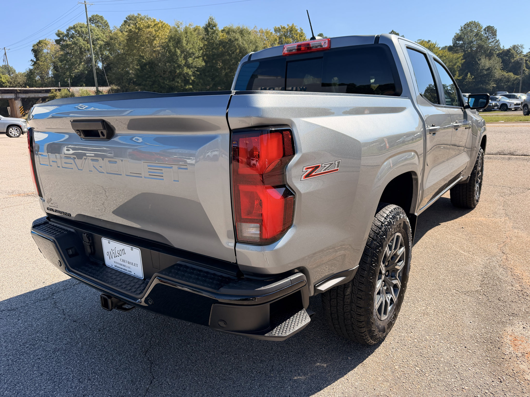 Used 2024 Chevrolet Colorado Z71 w/ Z71 Convenience Package 2 AWD/4WD image 6