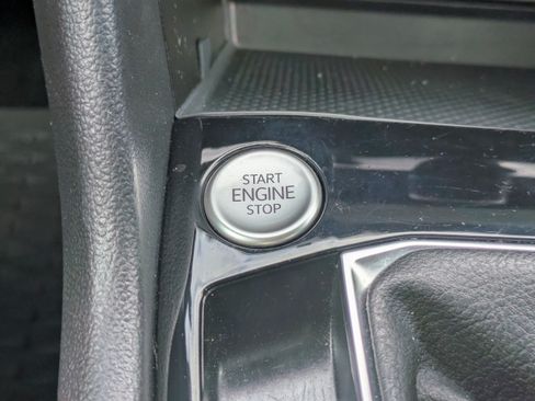 Certified 2023 Volkswagen Taos S FWD image 29