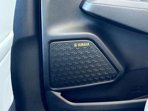 New 2026 Mitsubishi Outlander SE image 27