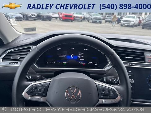 Used 2024 Volkswagen Tiguan S image 6