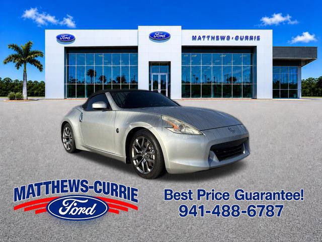 Used 2010 Nissan 370Z Touring RWD image 1