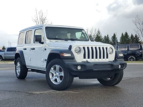 Used 2022 Jeep Wrangler Unlimited Sport w/ Sun And Sound Package image 40