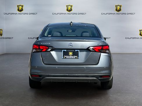 Used 2021 Nissan Versa SV image 4