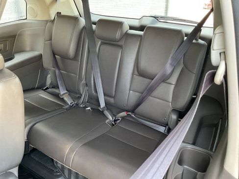 Used 2016 Honda Odyssey Touring Elite image 36