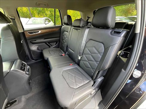 New 2026 Volkswagen Atlas SE image 15