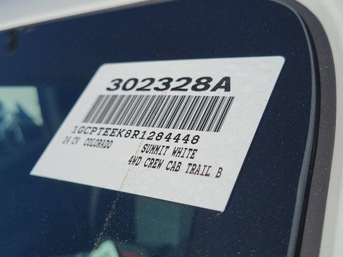 Used 2024 Chevrolet Colorado Trail Boss w/ LPO, Skid Plate Package AWD/4WD image 29