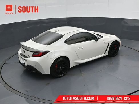Used 2025 Toyota GR86 Premium w/ Performance Package RWD image 39