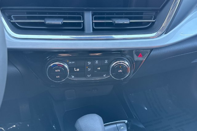 New 2026 Chevrolet Trax LT w/ Driver Confidence Package FWD image 29