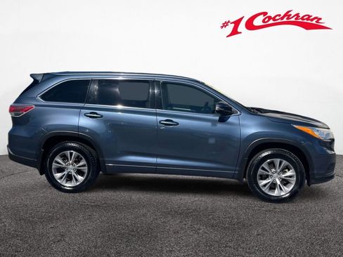 Used 2014 Toyota Highlander XLE FWD image 28