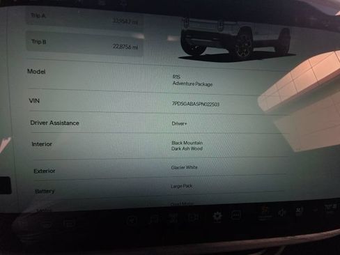 Used 2023 Rivian R1S Adventure AWD/4WD image 11