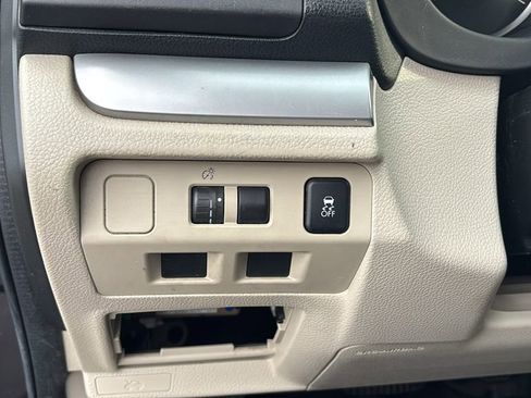 Used 2013 Subaru Crosstrek 2.0i Premium image 15