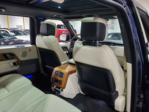 Used 2021 Land Rover Range Rover P525 Westminster Edition LWB AWD/4WD image 21