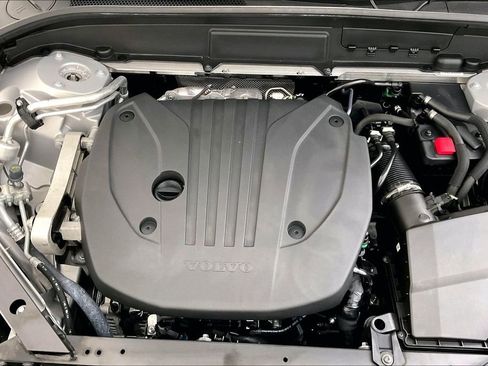Certified 2025 Volvo XC60 B5 Plus image 43
