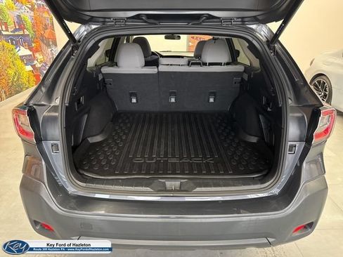 Used 2023 Subaru Outback Premium AWD/4WD image 43