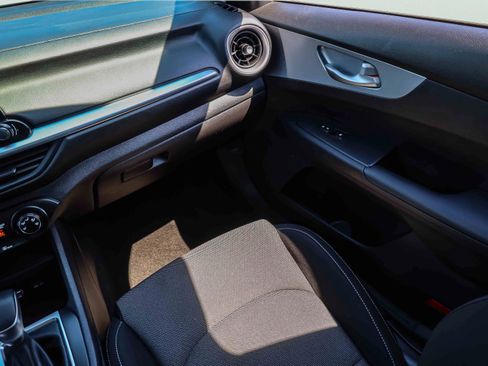 Certified 2023 Kia Forte LXS w/ LXS Technology Package FWD image 18