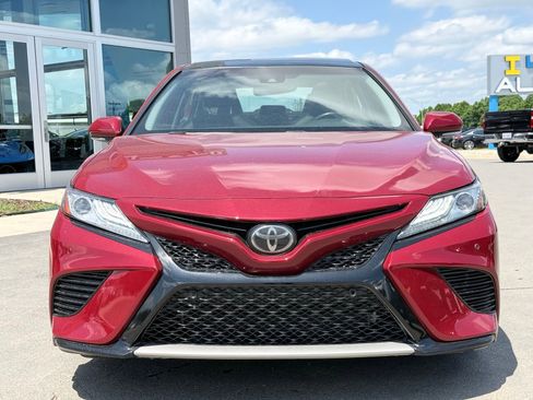 Used 2018 Toyota Camry XSE FWD image 6